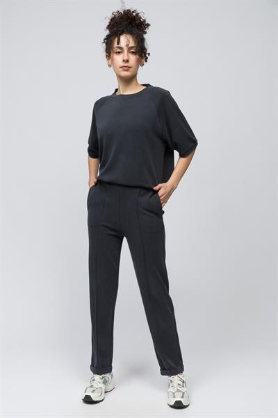 Huesca - Önü Nervür Detaylı Pike Modal Kumaş Dar Kalıp Havuç Kesim Pantolon - Antarist Renk