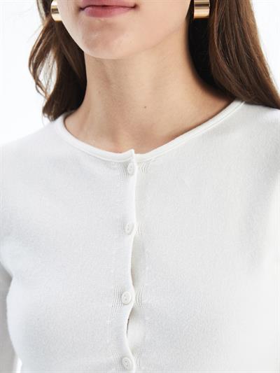 Kosova - Düğme Detaylı ve Bisiklet Yaka Düz Dar Kalıp Triko Hırka  - Beyaz Renk