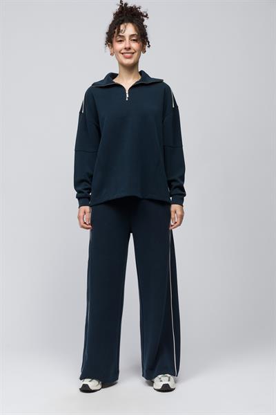 Lugo - Tek Biyeli Oversize Yakası Fermuar Detaylı Önü Kısa Arkası Uzun Modal Sweatshirt - Lacivert Renk