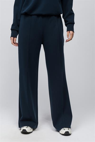 Molise - Rahat Kalıp Önü Çizgi Nervürlü Dikiş Beli Lastikli  Modal Pantolon - Lacivert Renk