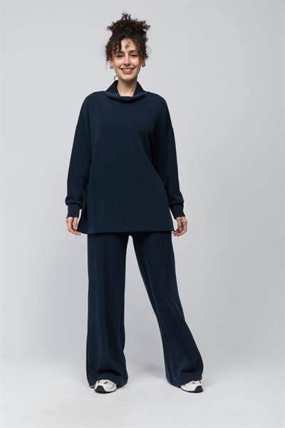 Monza - Balıkçı Yaka Yanları Yırtmaç Detaylı Düz Modal Sweatshirt - Lacivert Renk