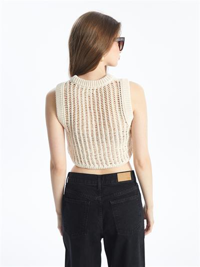 Pordenone - Bisiklet Yaka Ajurlu Crop Fit Kolsuz Triko Bluz - Ekru Renk