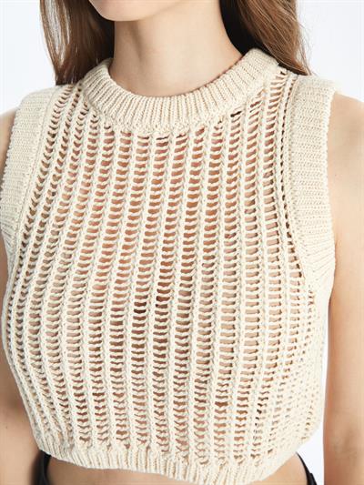 Pordenone - Bisiklet Yaka Ajurlu Crop Fit Kolsuz Triko Bluz - Ekru Renk
