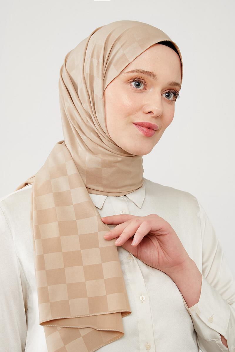 Levidor Gold Dama Desen Jakarlı Elegance Şal