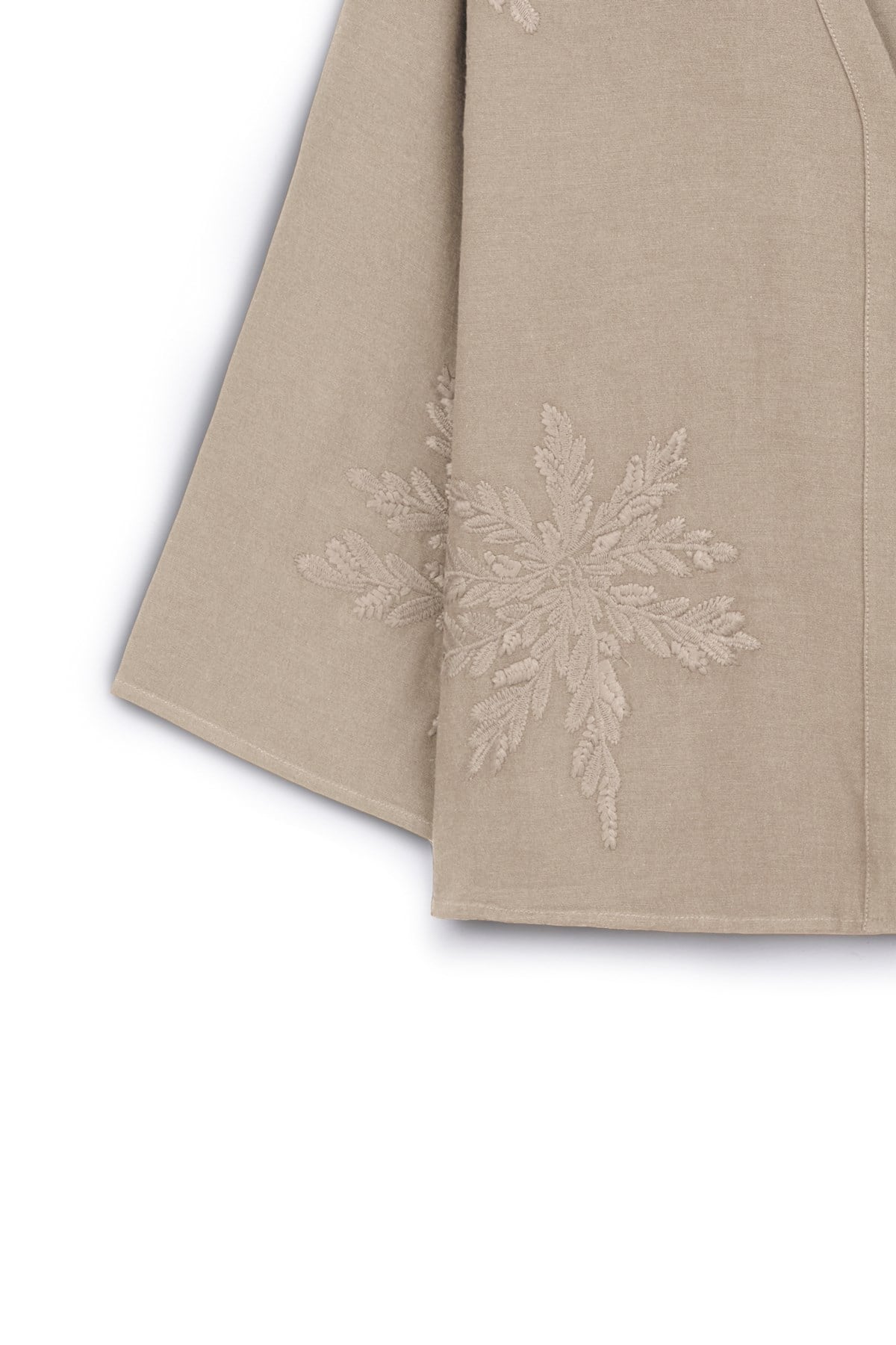 Nakışlı Düğmeli Kimono Bej