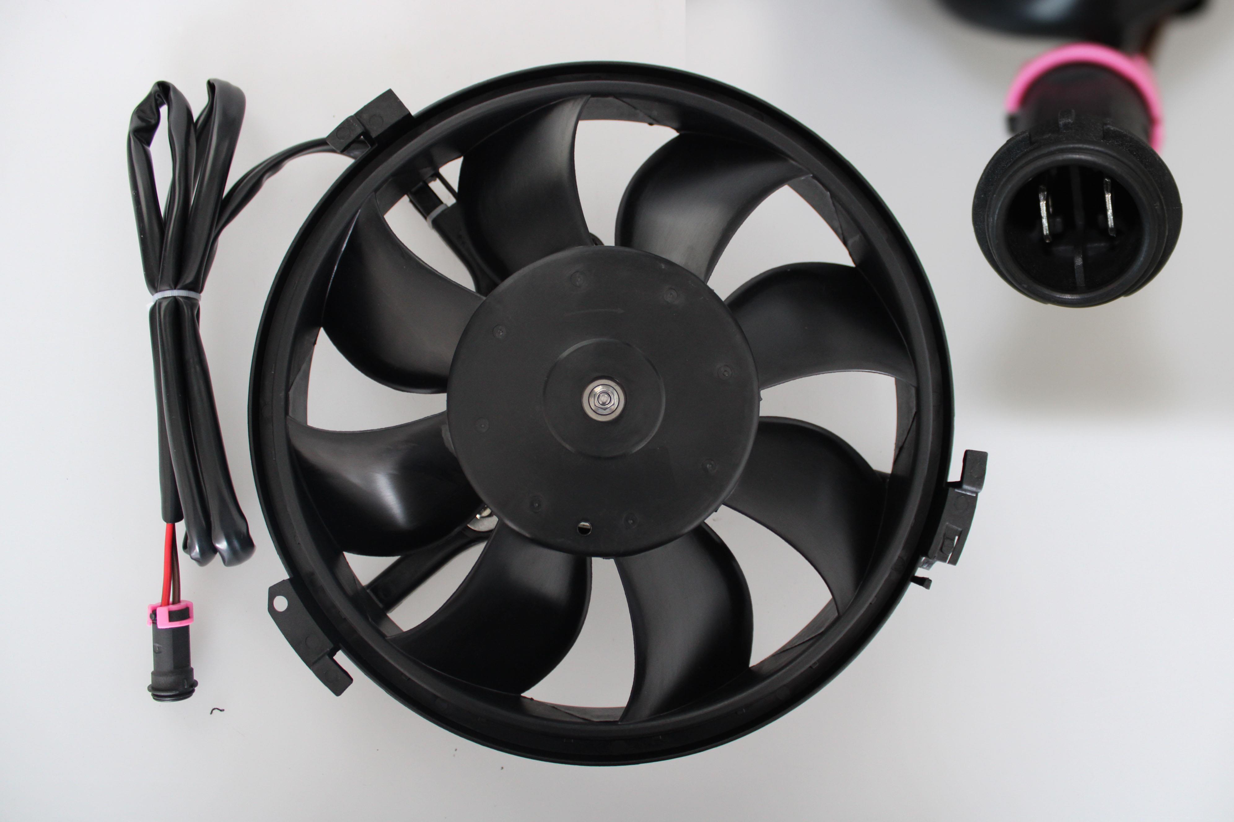 FAN MOTORU SAĞ PASSAT A4 A6 AEB ADP AFN 1.8 T 1.9 TDİ 97> (KABLOLU)