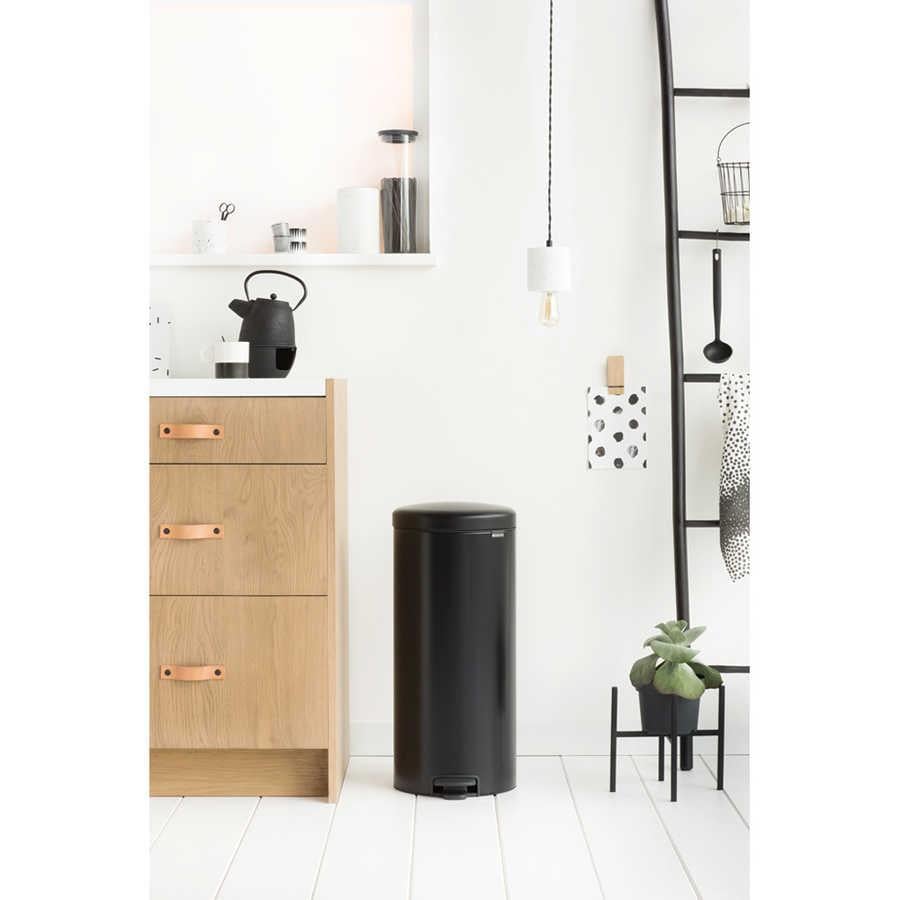 BRABANTIA BRA 114540 001-01- NEWICON MATT BLACK PEDALLI ÇÖP KUTUSU 30L