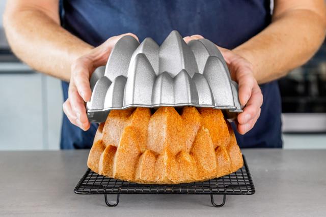 MasterClass MCBUNTPEAK Dökme Alüminyum Dekoratif Kek Kalıbı 24.5cm/9