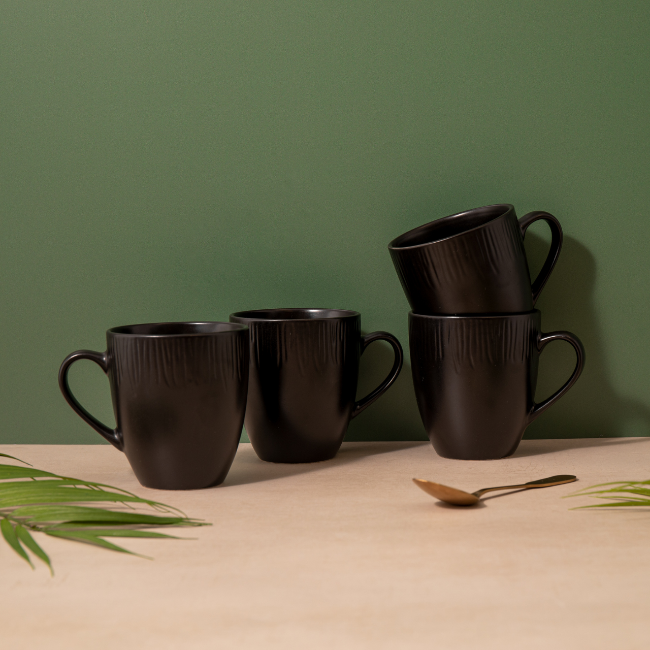 Mikasa MKJDMMUGPK4 Jardin Midnight 4lü 420ml Stoneware Kupa Seti Siyah