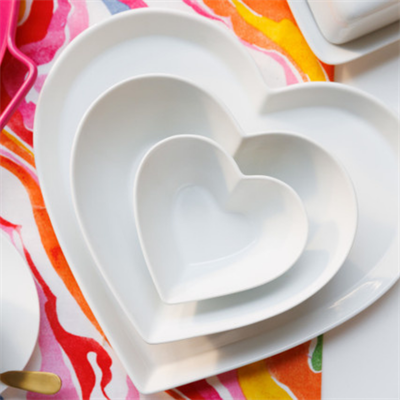 Mikasa MKCHHRTPLAT Chalk Porselen 30cm Kalp Servis Tabağı