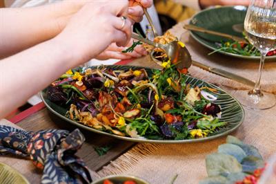 Mikasa MKJDSRVPLATOV Jardin Seramik 36cm Oval Servis Tabağı