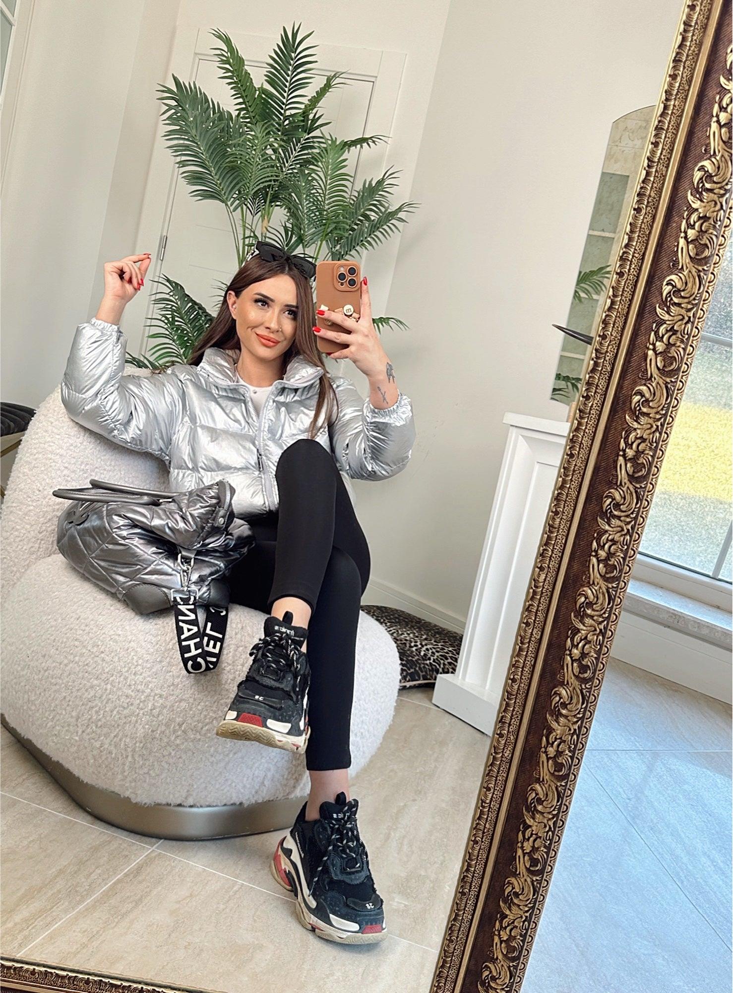 Varaklı Gümüş  Crop Şişme Mont