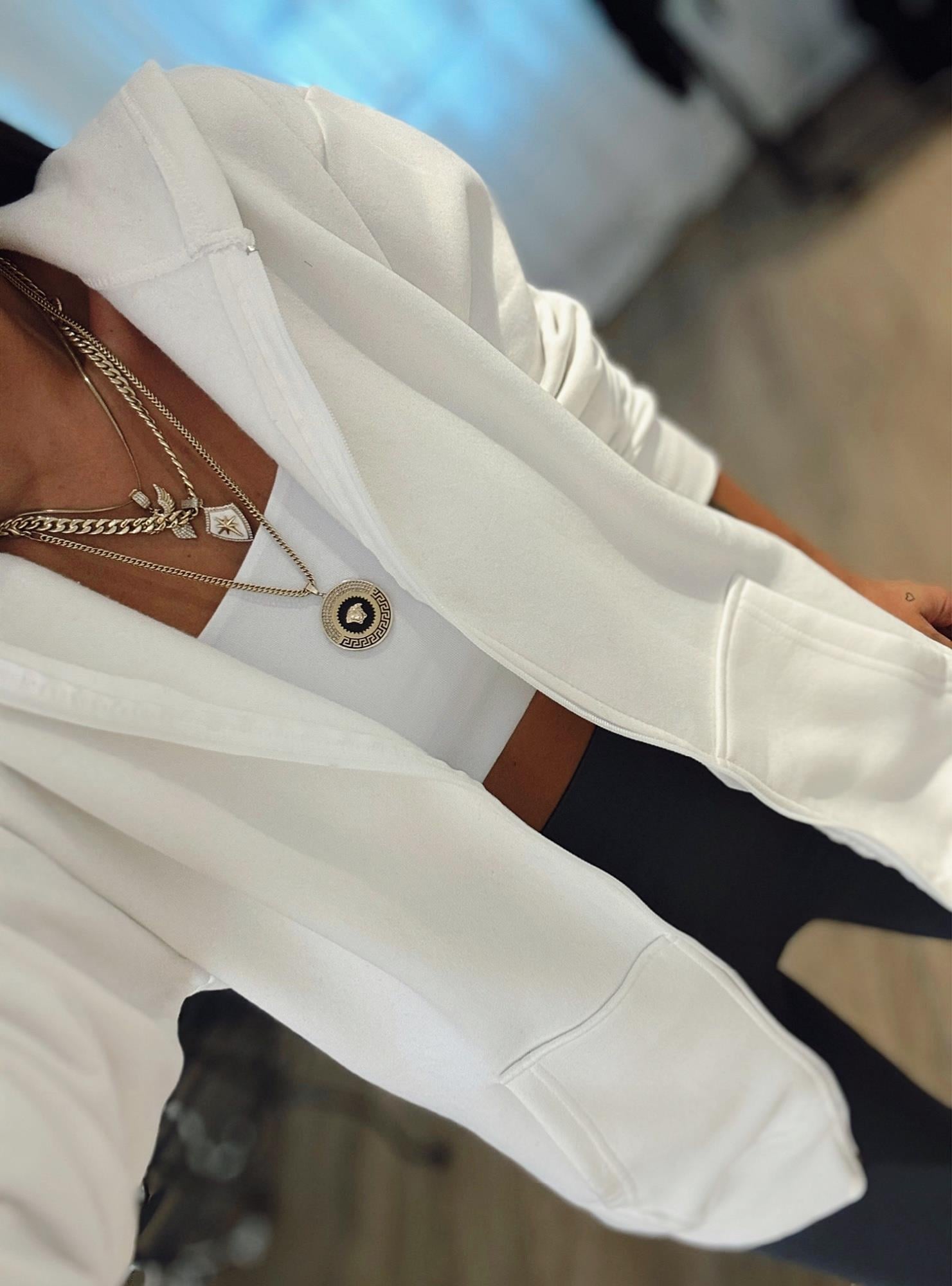 Beyaz Kapişonlu Sweat Hırka