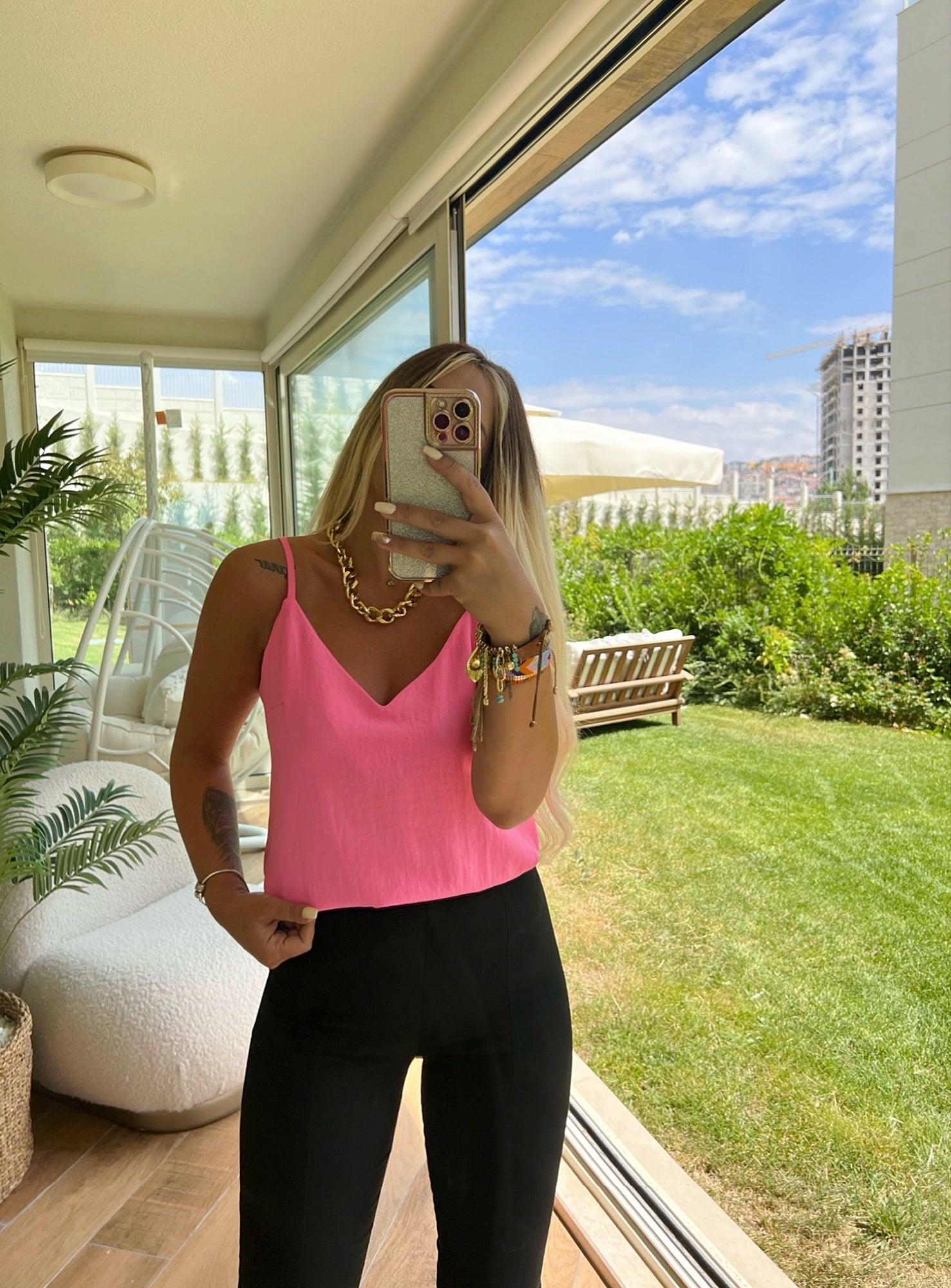 Crep Kumaş Pembe İp Askılı Bluz