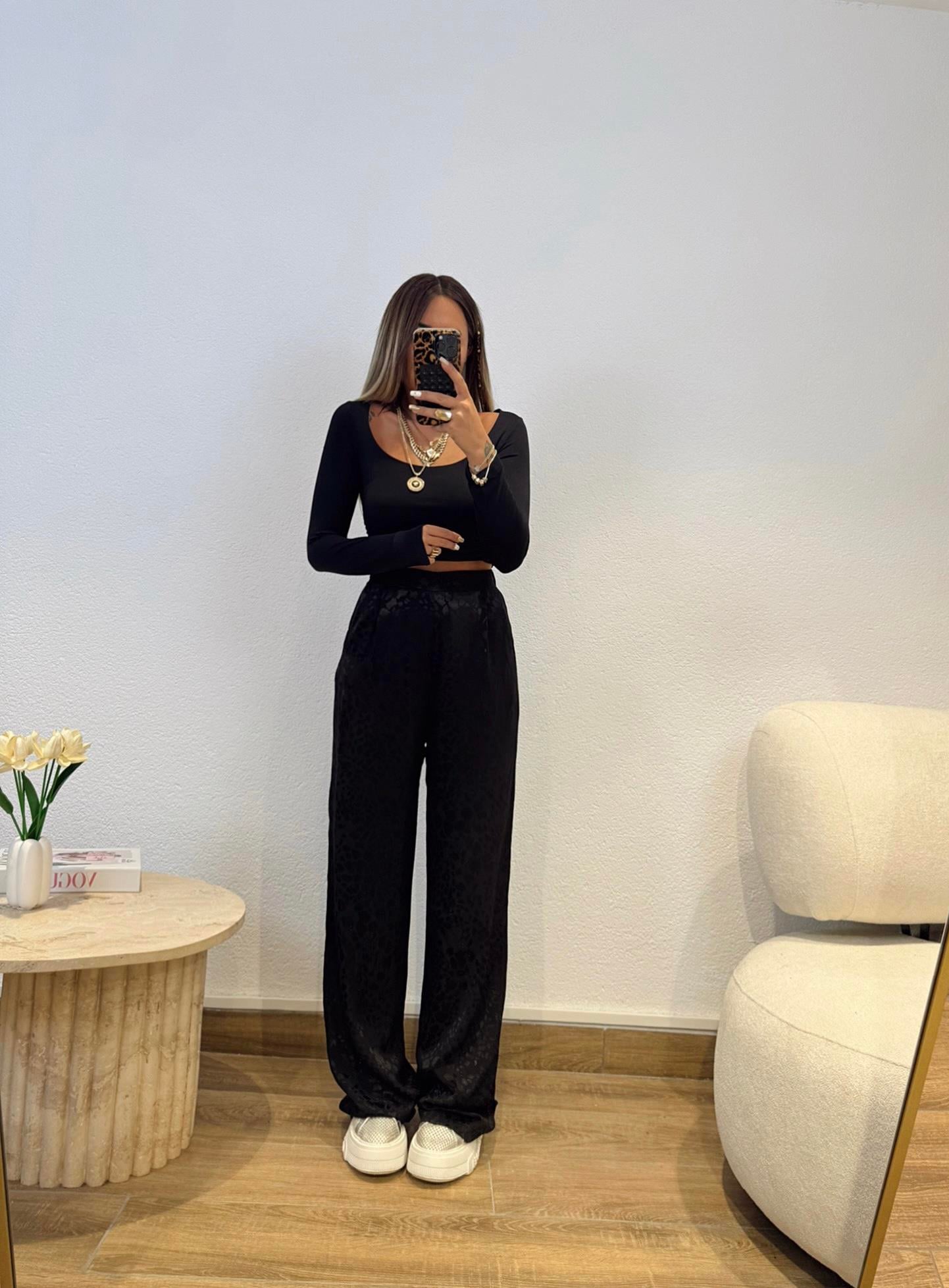 Desenli Siyah Saten Pantolon