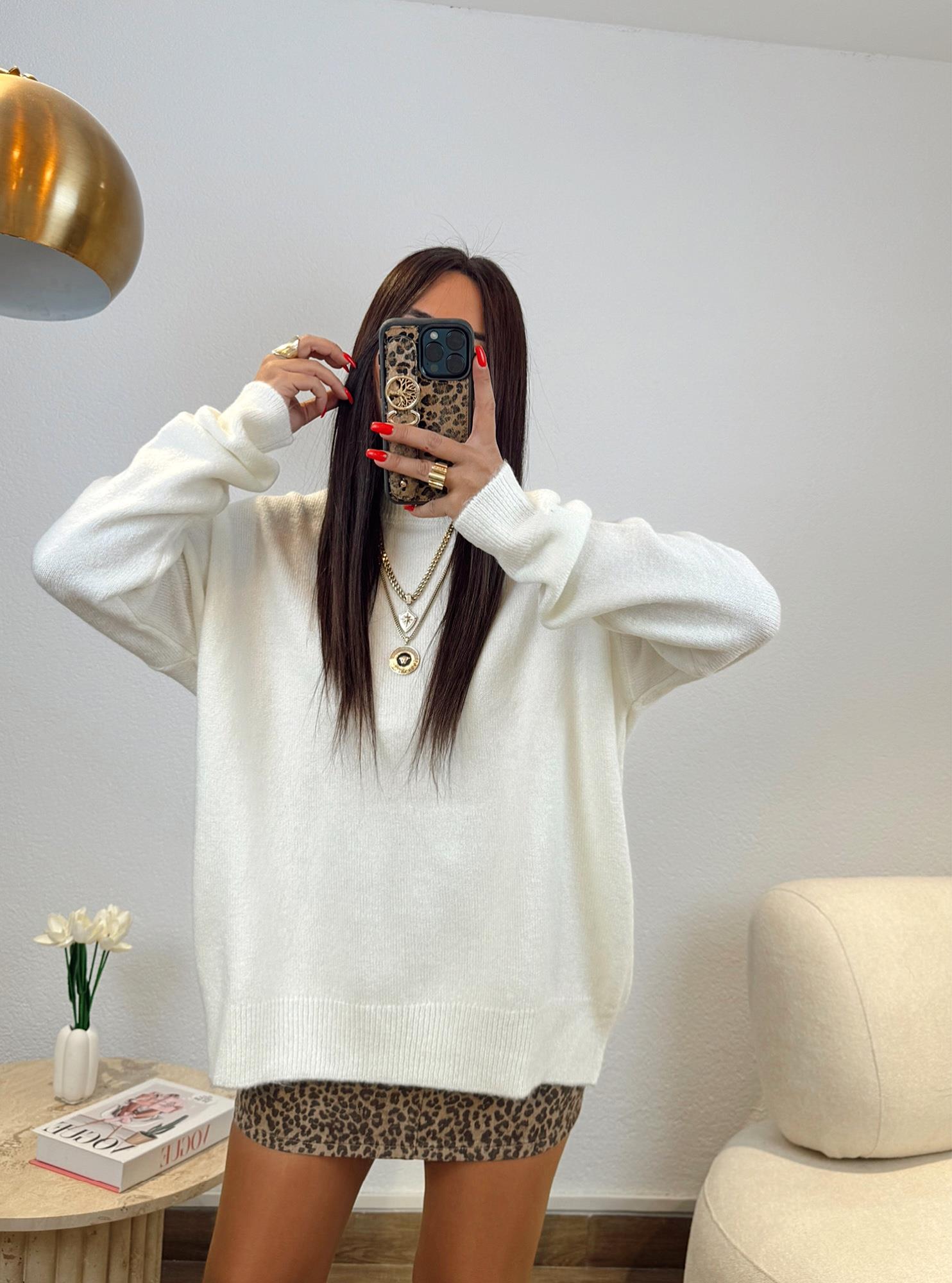 Ekru Oversize Yumoş Kazak