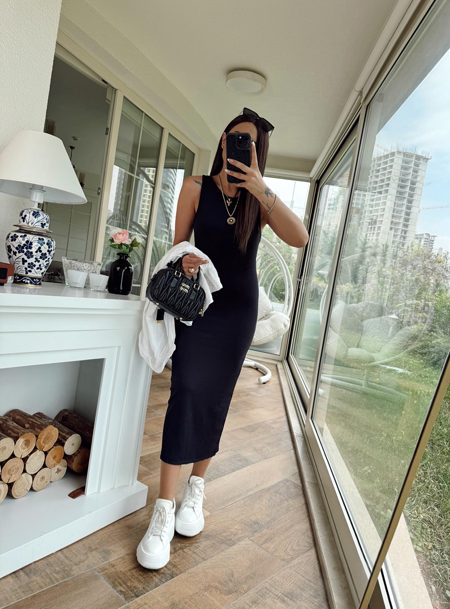 Halter Yaka Siyah Basic Midi Elbise