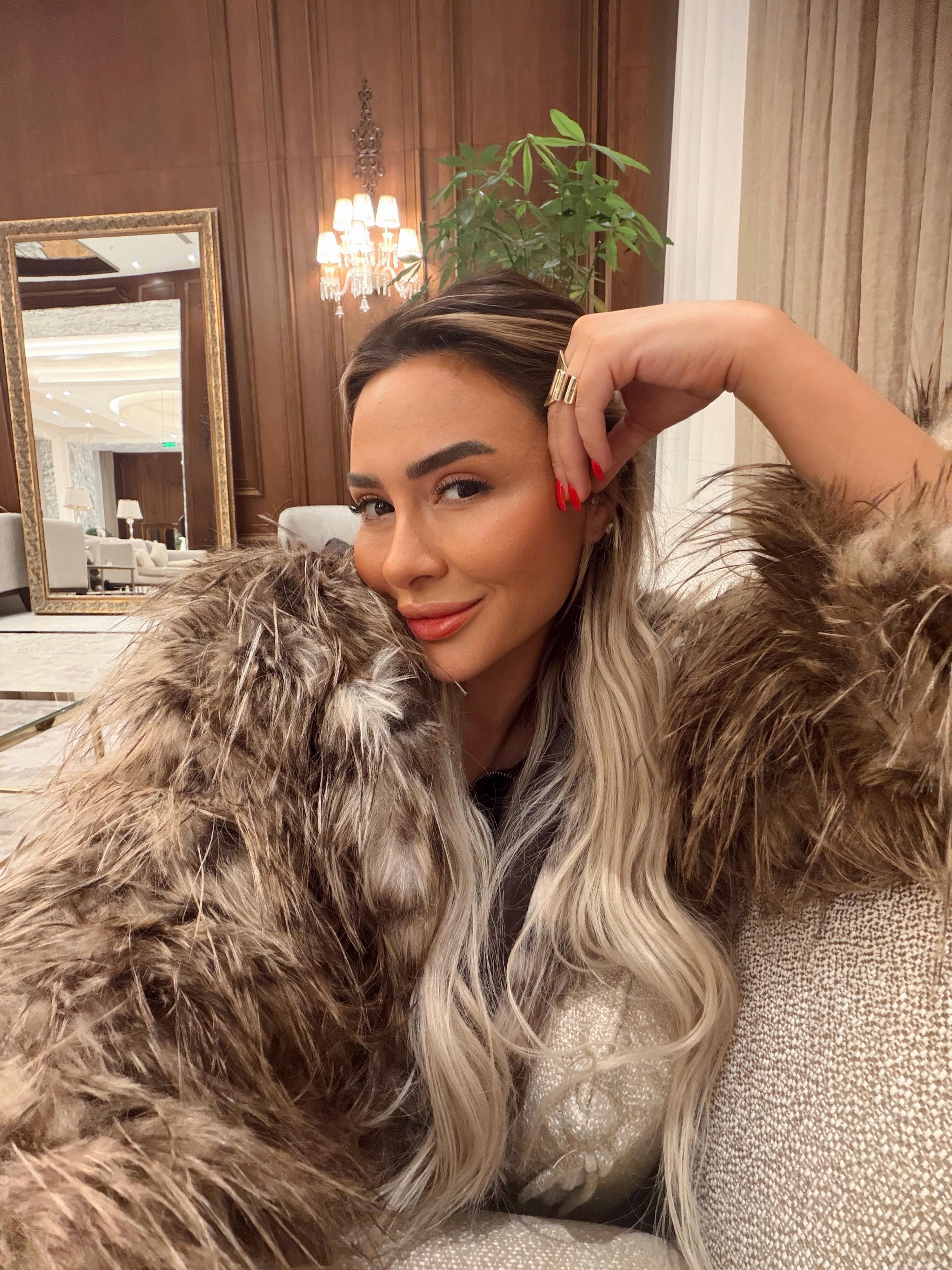 Kapişonlu Leopar Kürk Mont