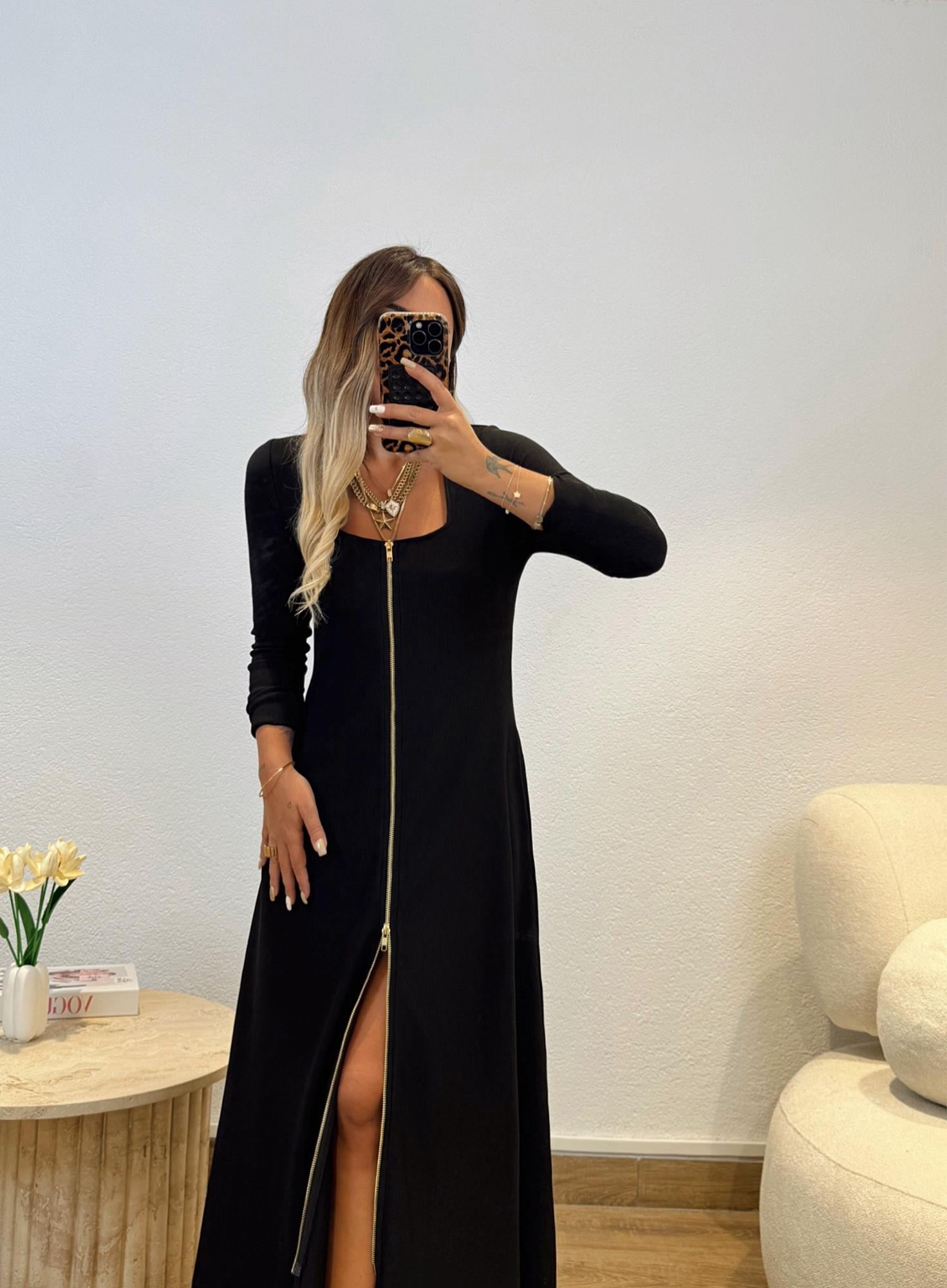 Kare Yaka Boydan Fermuarlı Midi Boy Elbise