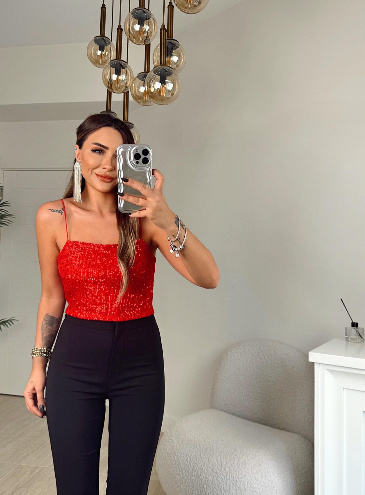 Lastik Askılı Kırmızı Payet Crop