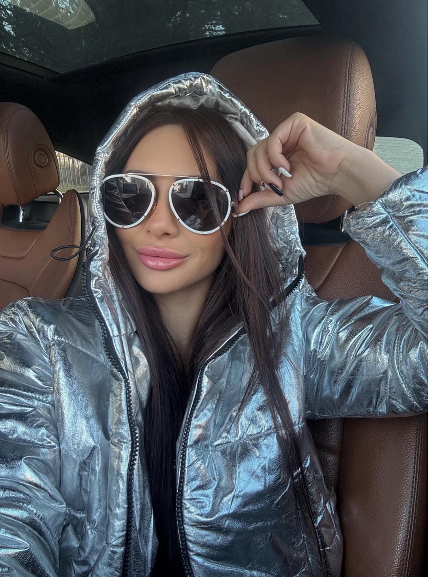 Parlak Dolgulu Şişme Mont