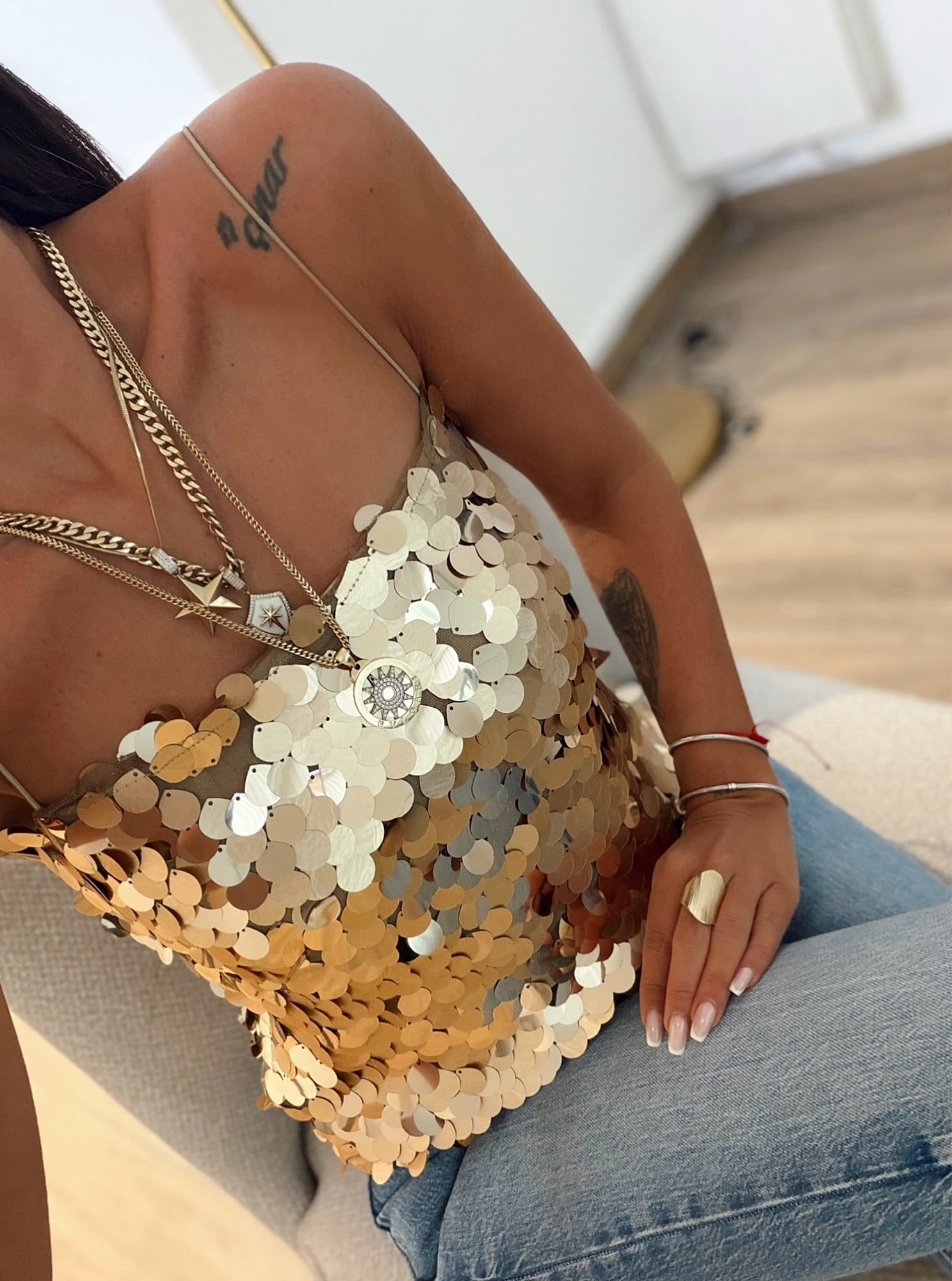 Premium Lastik Askılı Gold İri Payetli Bluz