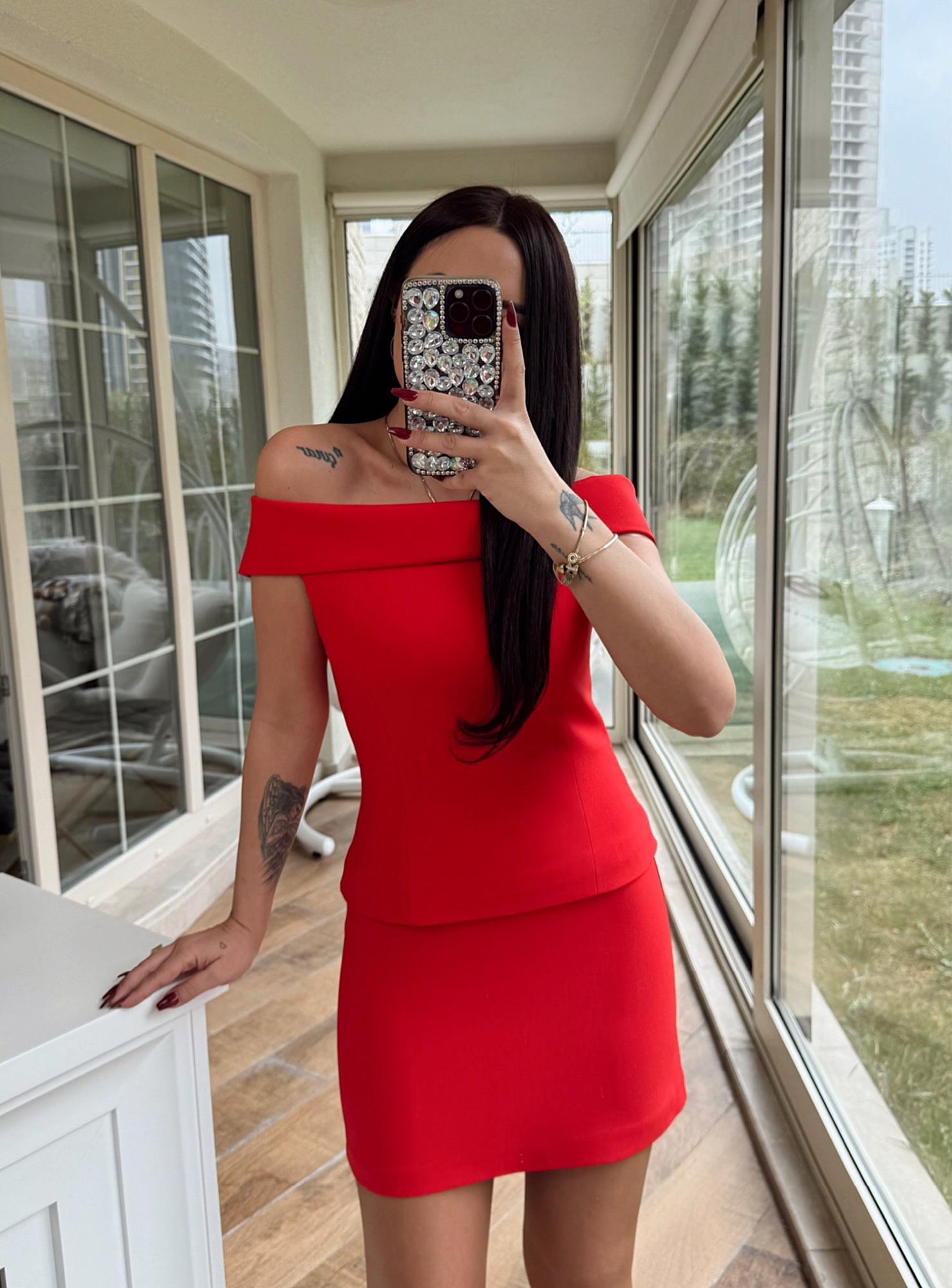 Premium Madonna Etek-Bluz Kırmızı Takım