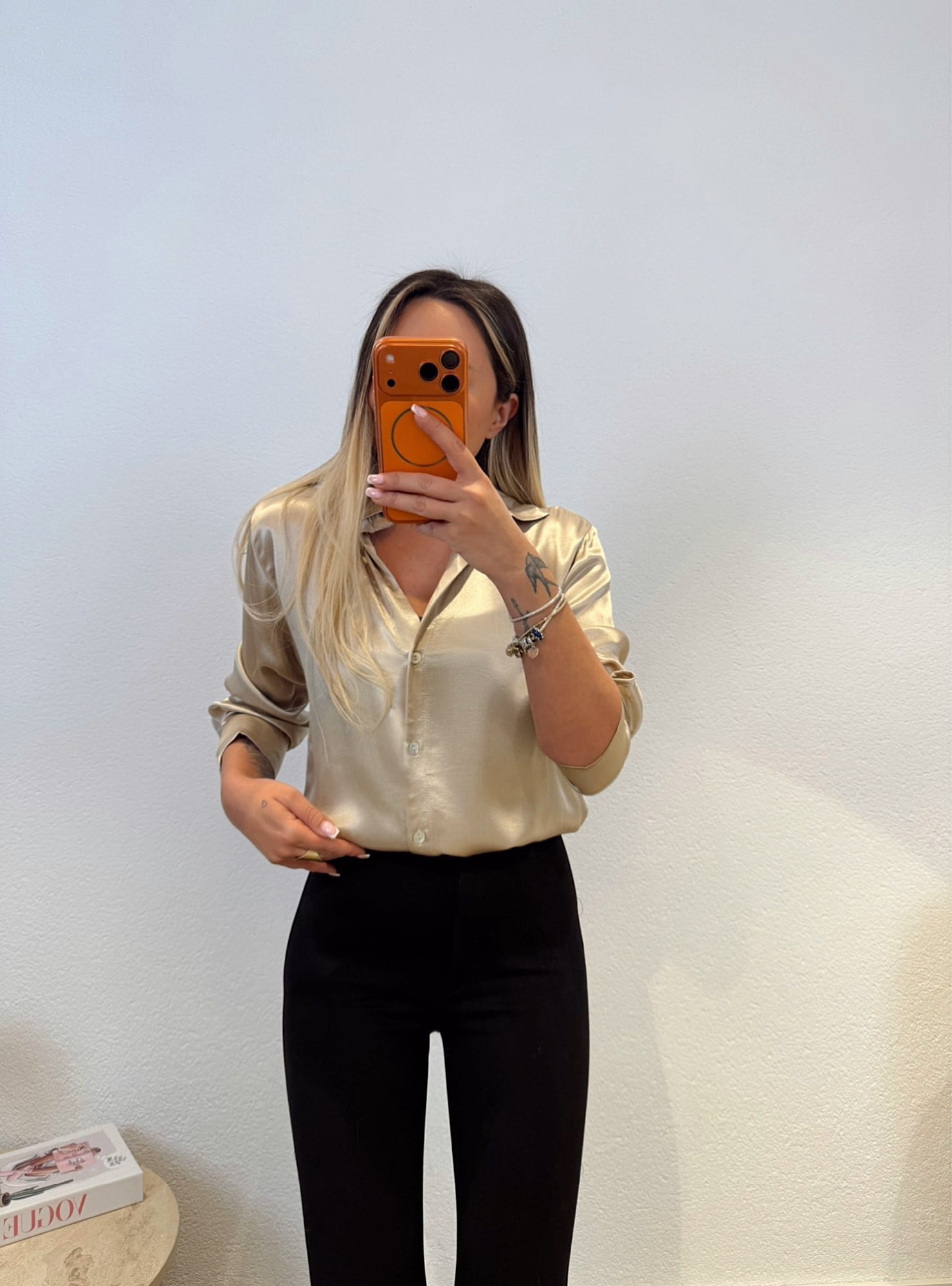 Sedef Düğmeli Saten Gold Gömlek