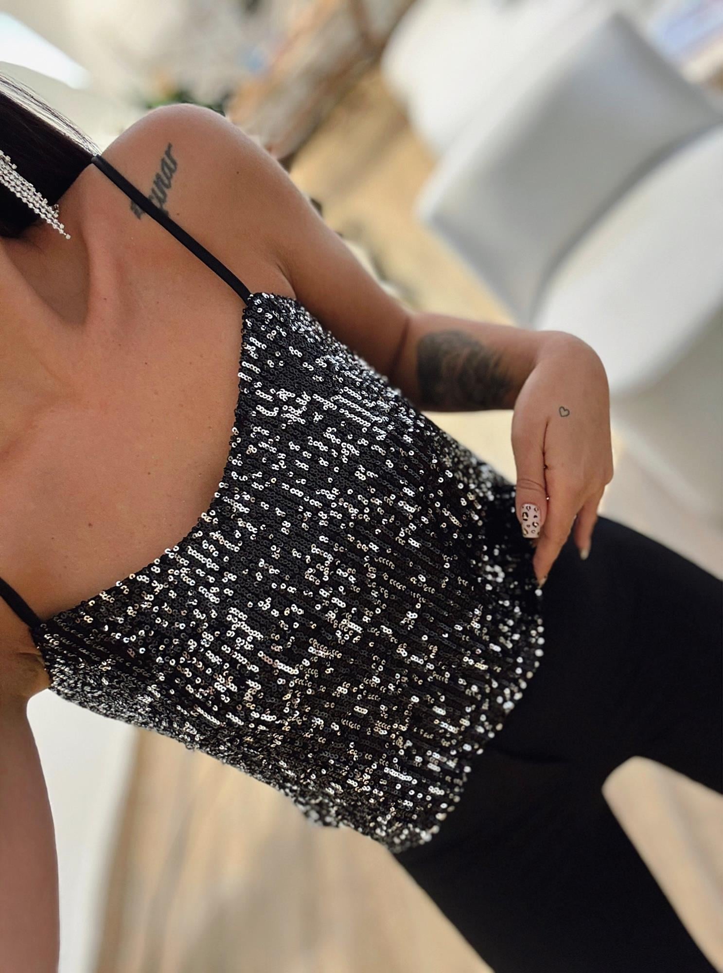 Siyah İp Askılı Payet Dökümlü Crop