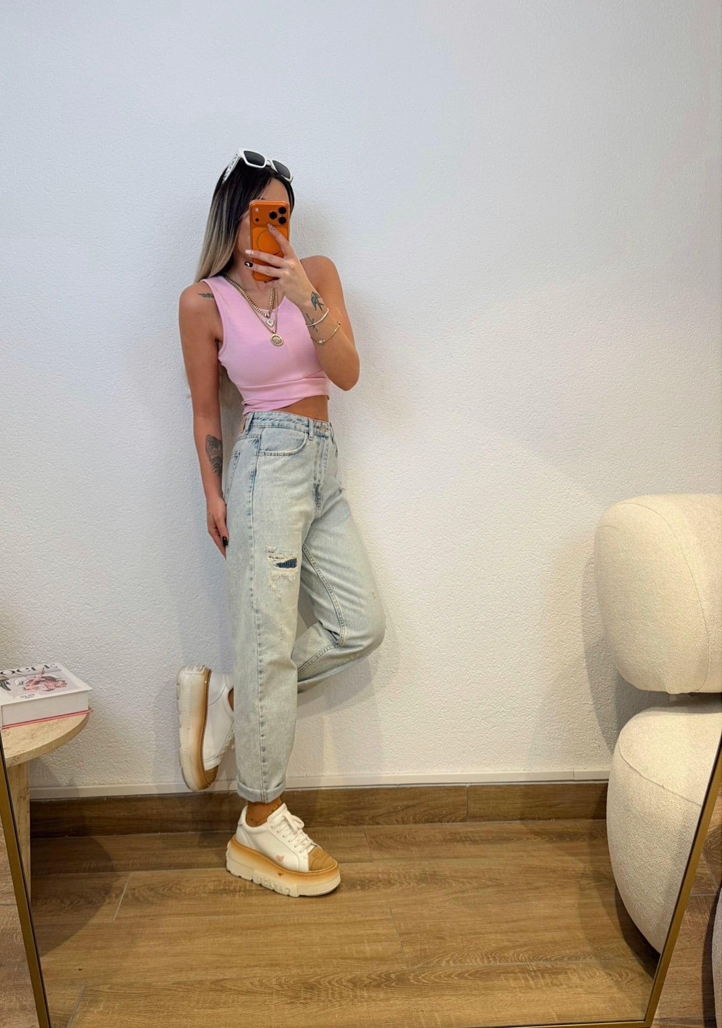 Yırtıklı Buz Mavi Mom Jean