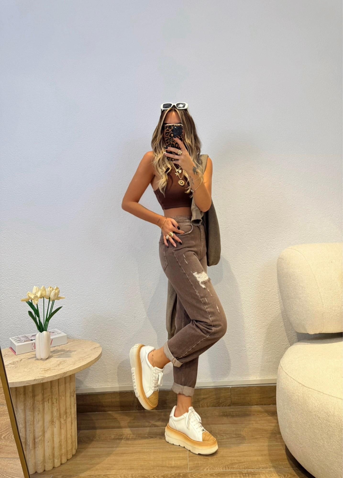 Yırtıklı Kahve Mom Jean