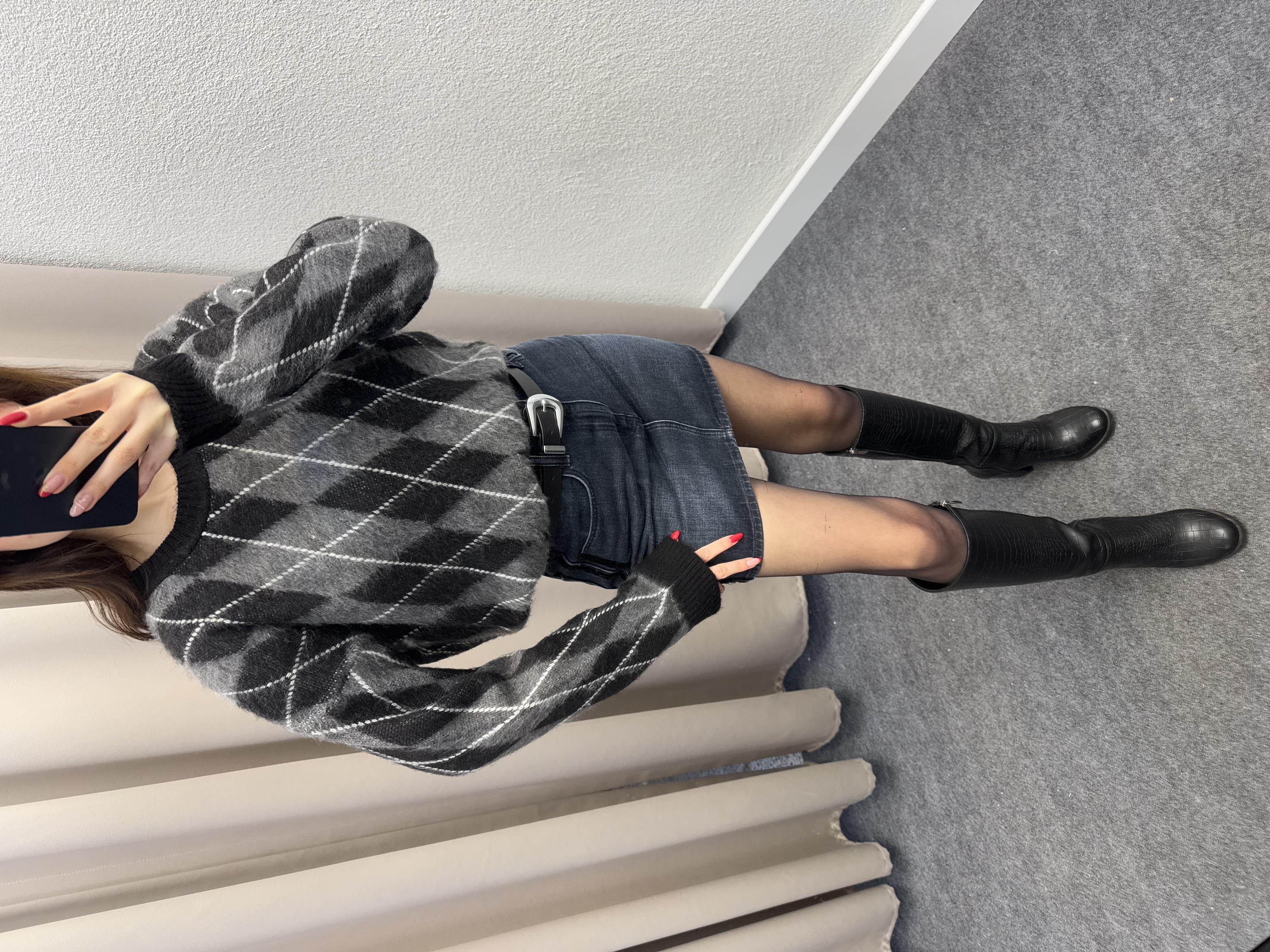 BAKLAVA DESEN OVERSİZE KALIP KAZAK SİYAH