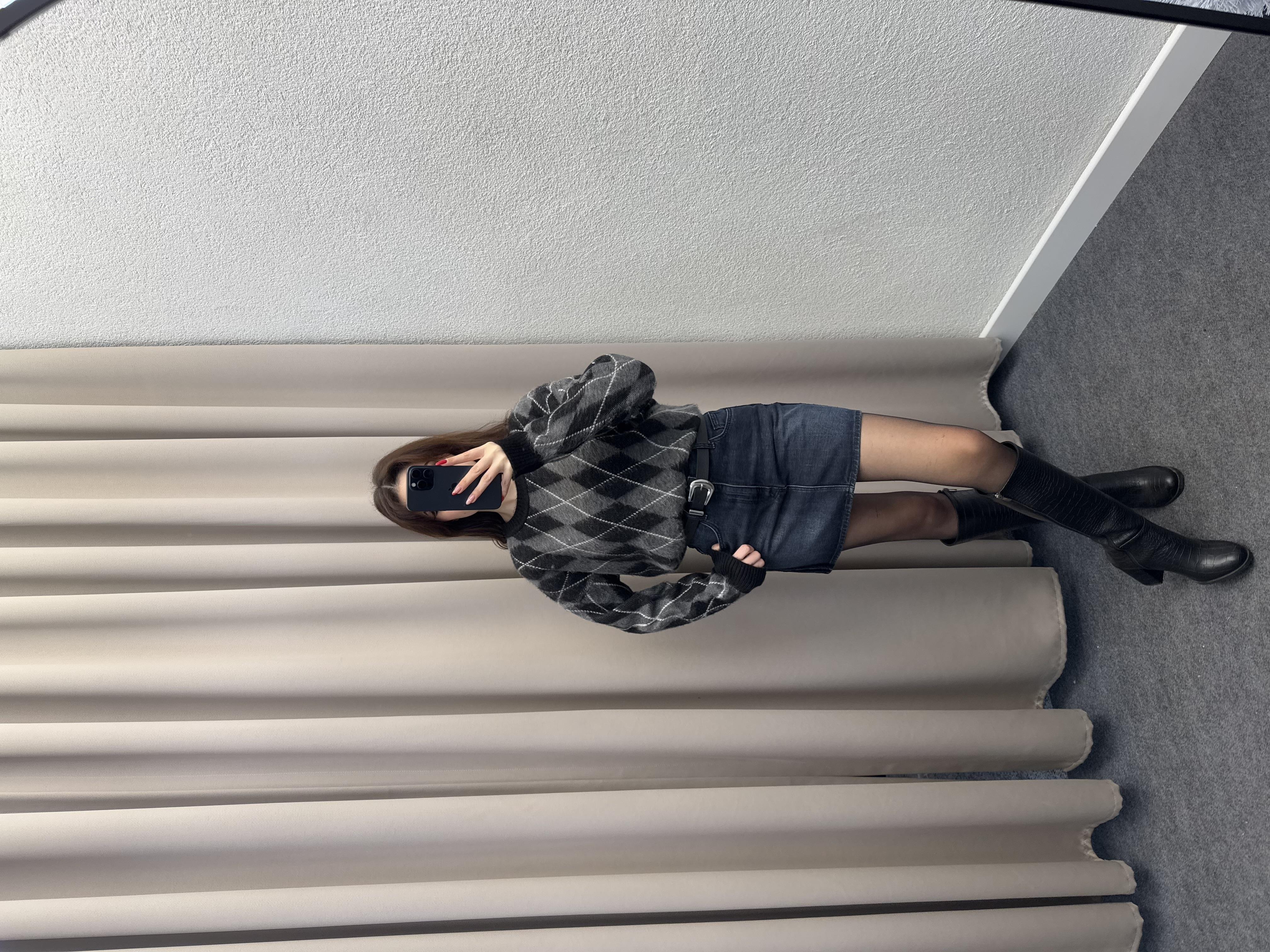 BAKLAVA DESEN OVERSİZE KALIP KAZAK SİYAH