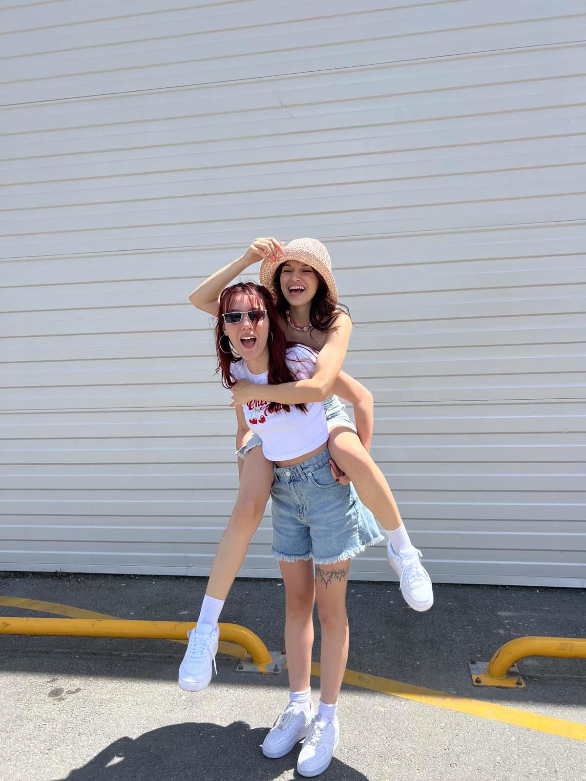 BF Püsküllü Dark Mom Kot Şort