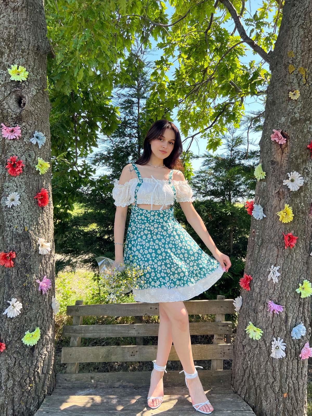 Merida Yeşil Garnili Çiçekli Elbise