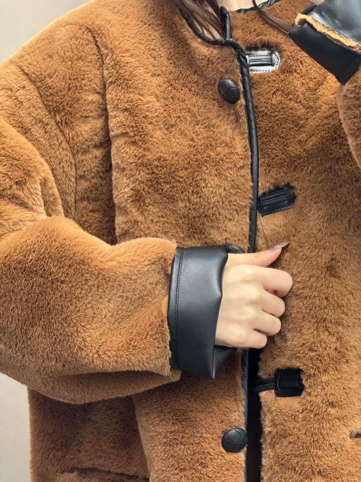 Mngo Aplikli Kürklü Kahve Palto