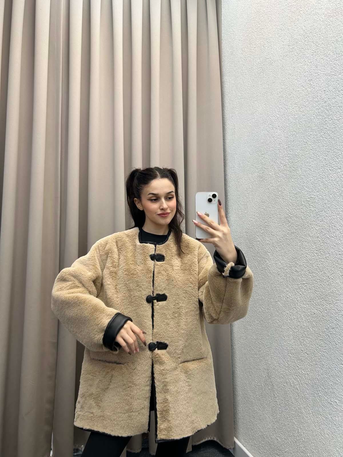 Mngo Aplikli Kürklü Krem Palto