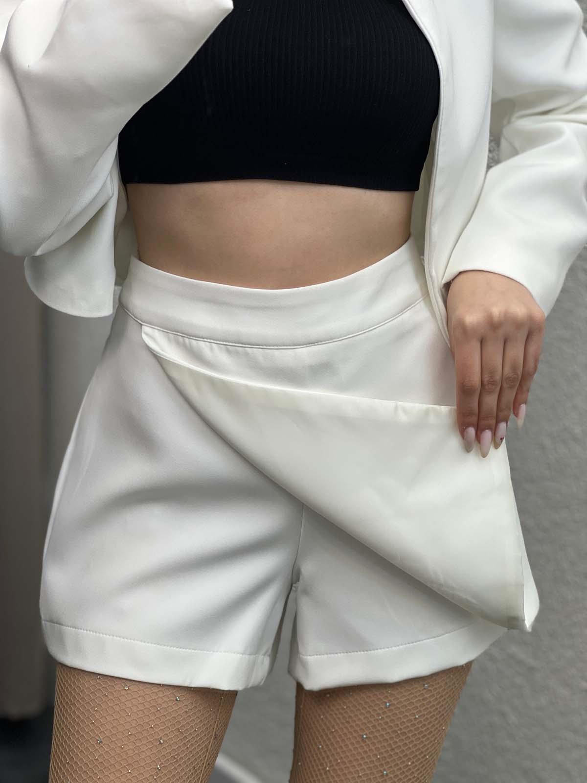 Sara Beyaz Cropped Takım