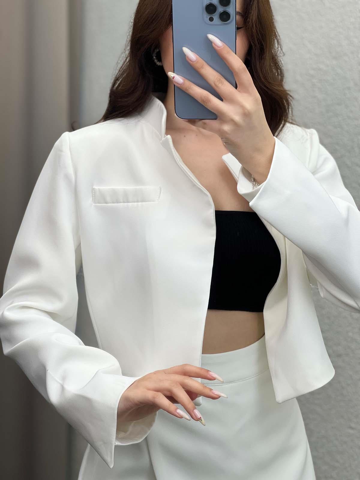 Sara Beyaz Cropped Takım