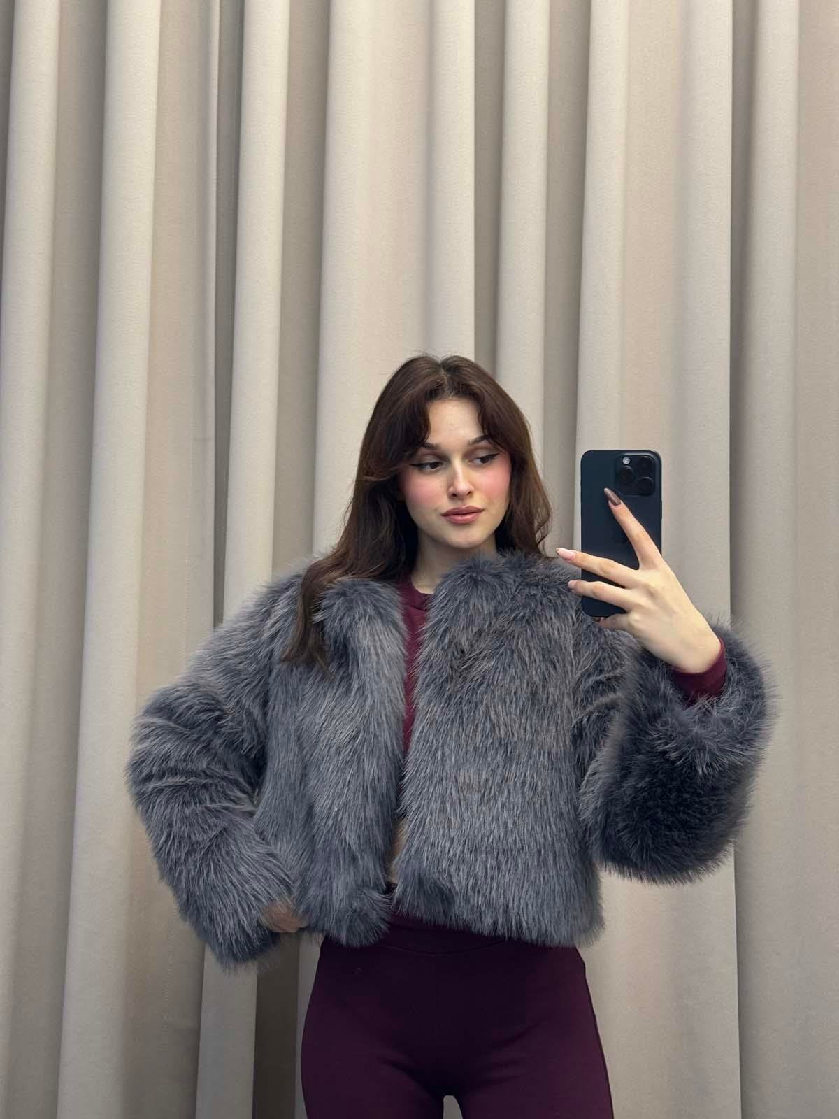 Vettia İçi Astarlı Kısa Füme Kürk Ceket