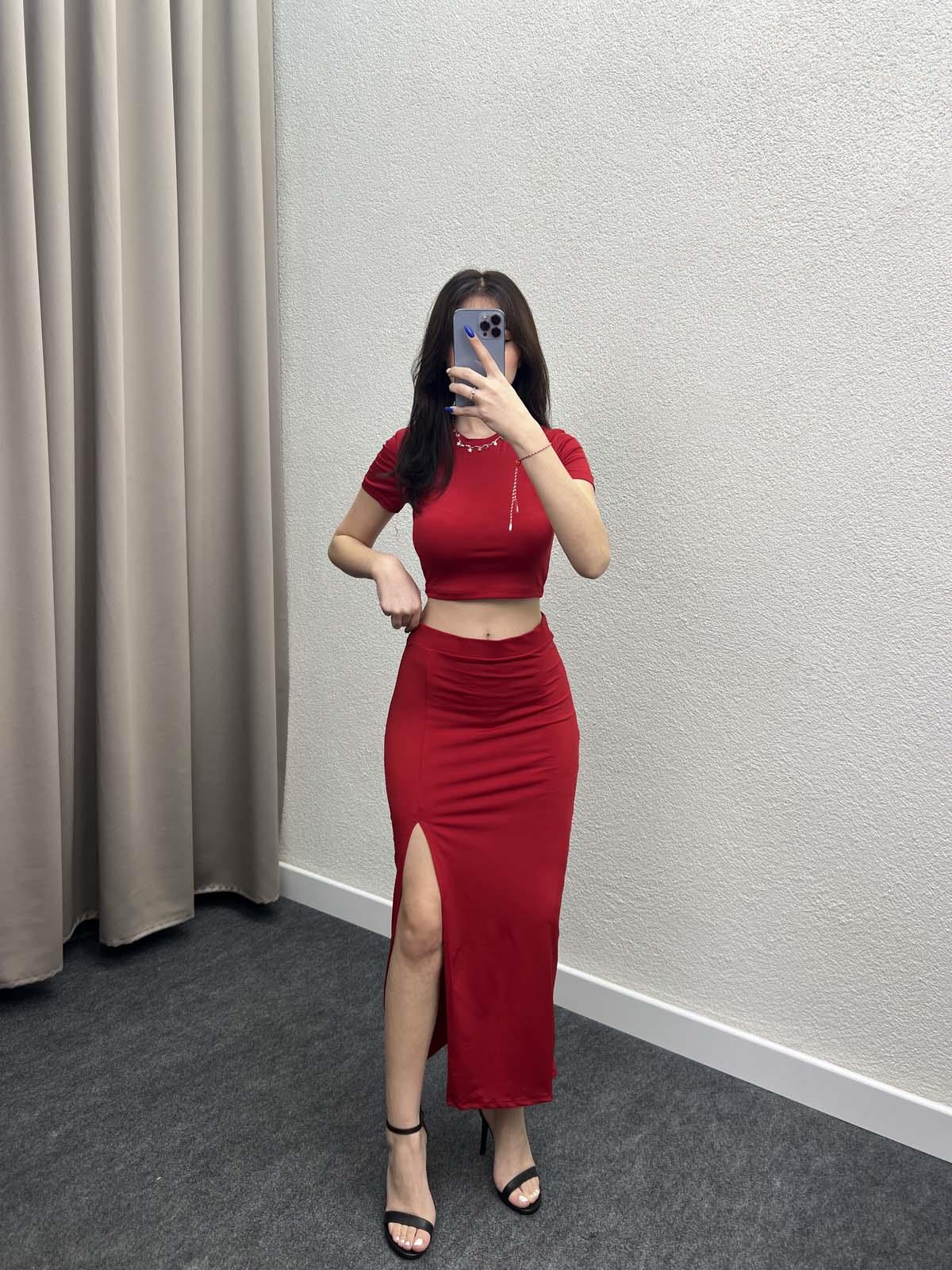 West Kırmızı Yırtmaç Etekli İkili Takım