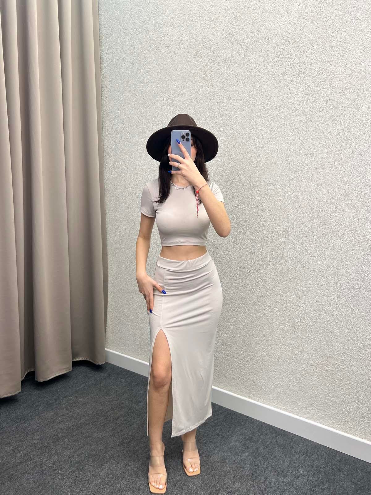 West Krem Yırtmaç Etekli İkili Takım