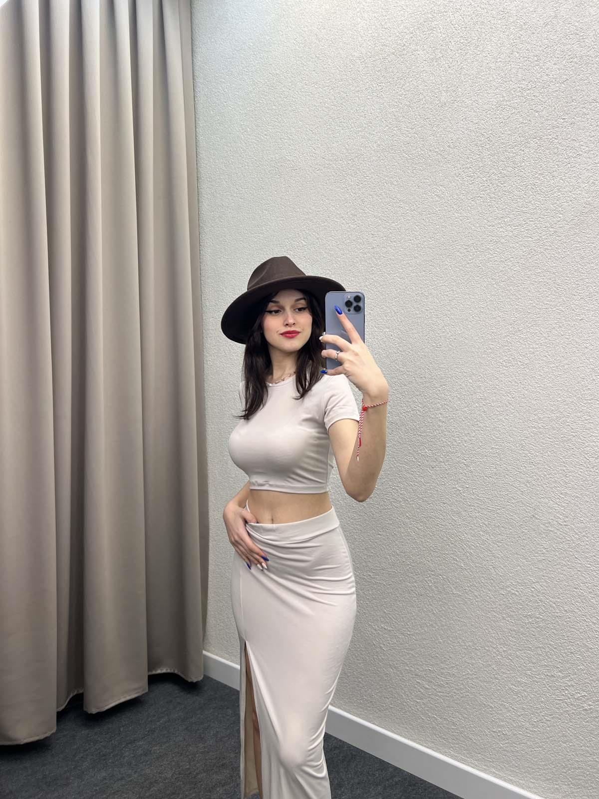 West Krem Yırtmaç Etekli İkili Takım