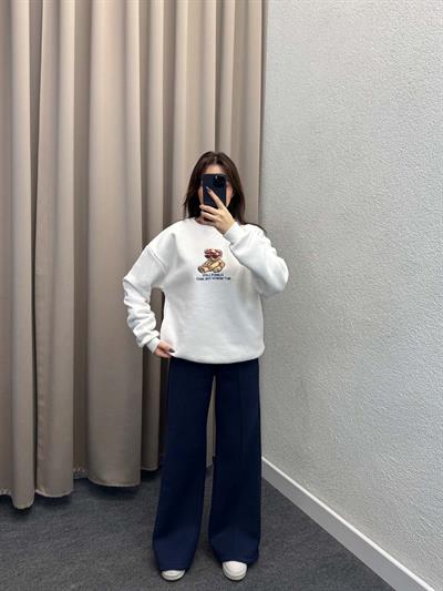 Bear Beyaz Basic Sweatshirt