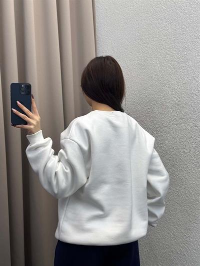 Bear Beyaz Basic Sweatshirt