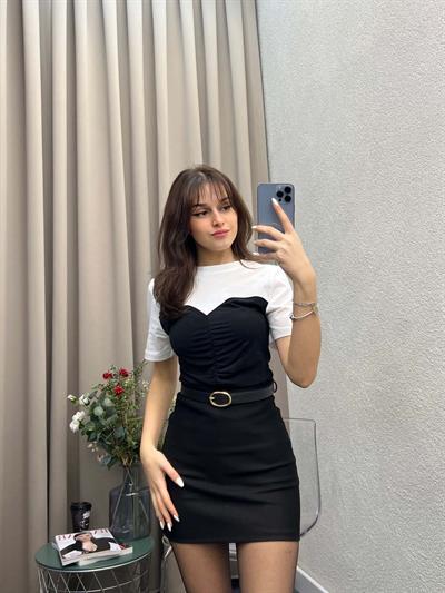 Beyaz Siyah Bisiklet Yaka Drapeli Bluz