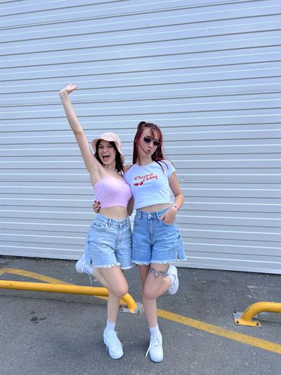 BF Püsküllü Dark Mom Kot Şort