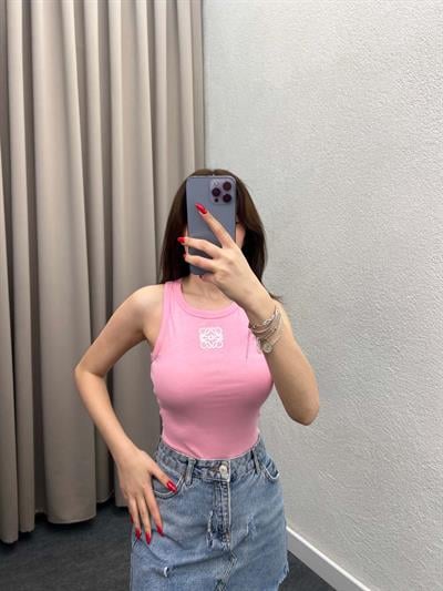 Dem Halter Yaka Pembe Atlet