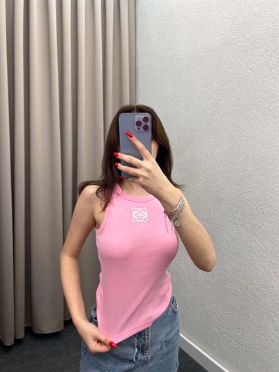 Dem Halter Yaka Pembe Atlet