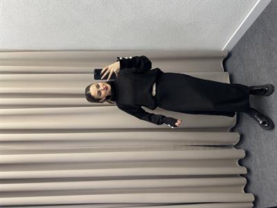 ETEKLİ KOL DÜĞMELİ TRİKO TAKIM SİYAH